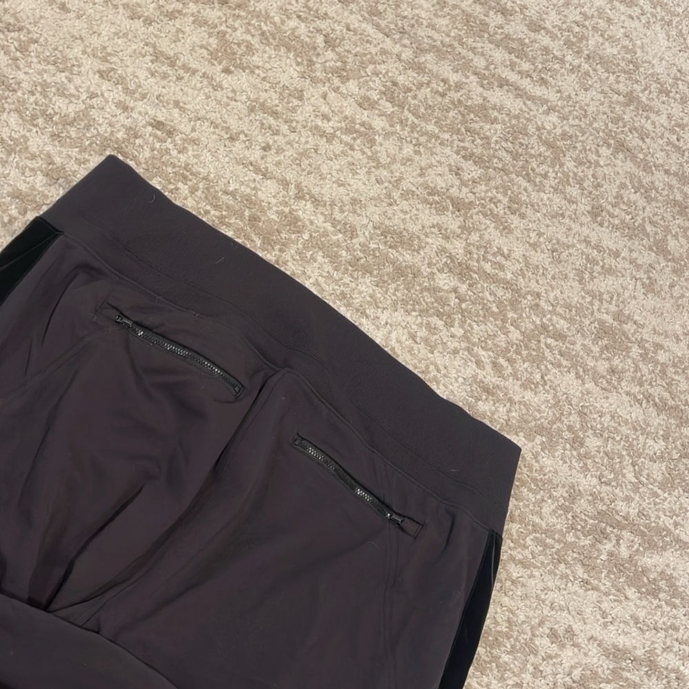 ATHLETA Venice Velvet Stripe Jogger, Size 2X - Picture 10 of 15